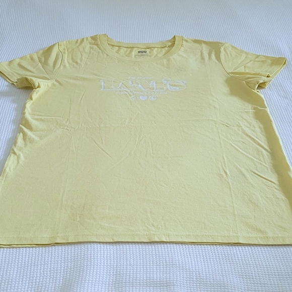 Levi's Lemon🍋 Yellow Logo Tee👕 - NWT - Picture 13 of 15